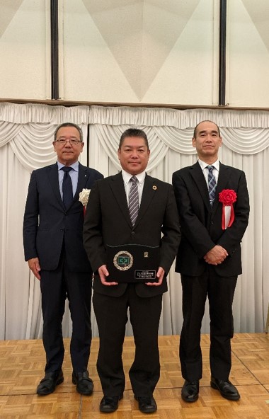 津労働基準協会会長より優良事業場賞をいただきました。